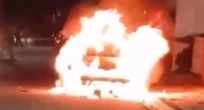 São João? Distraído estaciona sobre fogueira e incendeia carro