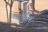 Vídeo: estação de recarga de carro elétrico pega fogo em Águas Claras