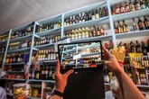 Metanol: Justiça determina a reabertura de bar interditado em SP