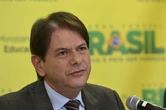 Senador cita cobrança de até 15% por políticos para indicar emendas