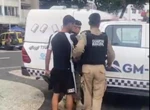 Ambulante vende 2 milhos por R$ 1.064 a turistas e é preso em praia