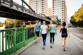 Como emagrecer mais rápido intercalando caminhada e descanso
