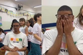 Vídeo: professor viraliza ao descobrir nome dos alunos apenas pela voz
