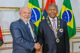Lula recebe presidente da Angola, importador de aço e carne brasileira