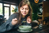 Sopa termogênica acelera o metabolismo e ajuda a emagrecer rapidamente