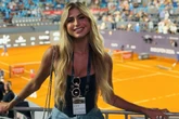 Após polêmica, jornalista Renata Heilborn mostra pedido de casamento