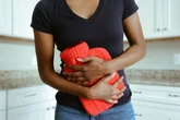 Descubra os três melhores exercícios para aliviar cólicas menstruais