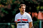 São Paulo anuncia a contratação do zagueiro Rafael Tolói. Veja vídeo