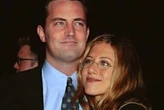 Jennifer Aniston diz que luto por Matthew Perry começou antes da morte