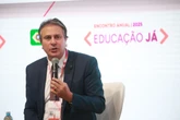 Camilo Santana se manifesta sobre resultados da PNAD Educação 2024