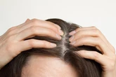 Cabeleireiro das famosas ensina truque para disfarçar cabelo branco