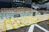 Estrangeiros são flagrados no Rio Solimões com 1,5 toneladas de drogas