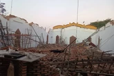 PI: santuário fica destruído após teto de capela desabar. Vídeo