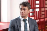 Nikolas ironiza cantor Júnior Lima após grito de “anistia é o caralho”