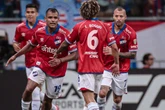 Bahia sai na frente, mas leva virada do Nacional. Assista aos gols