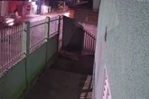 Vídeo: entregador de aplicativo é arremessado contra placa de “pare”