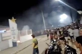Vídeo mostra momento em que suspeito de feminicídio é linchado