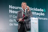 Congresso no Sarah: “Não há prazo para recuperação do AVC”, diz médico