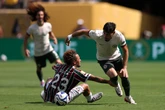 Drible de Pedro Neto em Guga viraliza nas redes sociais: assista
