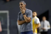 Vojvoda destaca postura do Santos e agradece torcida após vitória