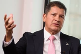 Secretário pede urgência para reajuste de policiais e bombeiros ao MGI