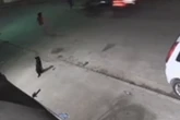 Vídeo: menino é atropelado enquanto brincava com bola em rua de SP