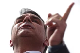 Flávio reage a indiciamento de Bolsonaro: “Perseguição religiosa é oficial no Brasil”