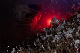 Árbitro auxiliar é atingido por objeto em Vasco x Botafogo