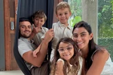 Felipe Simas celebra após esposa largar carreira para cuidar de filhos