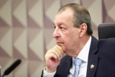 Derrotado em eleição na CPMI diz que governo tomou “bola nas costas”