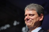 Tarcísio sanciona pacote que cria 1,3 mil cargos no Judiciário de SP