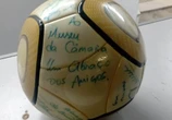 Moraes vota para condenar homem que furtou bola assinada por Neymar