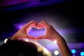 Você ama ou idealiza? O que seu signo revela sobre suas paixões