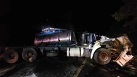 Acidente grave entre caminhões deixa três mortos em rodovia de Goiás