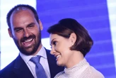 Façam suas apostas: Michelle ou Eduardo para presidente?