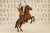 Fintechs, grifes e cavalos: os disfarces do dinheiro sujo