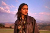 Bruna Marquezine busca item gringo no Brasil antes de festa de 30 anos