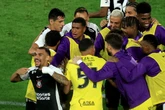 Com gol de Matheuzinho, Corinthians vence o Fluminense no Maracanã