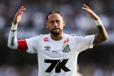 Neymar é suspenso e desfalca Santos no dia do aniversário do filho