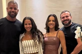 Viviane Araújo posta foto com Calil e porta-bandeira do Salgueiro