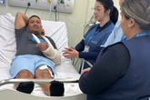 Músico gospel baleado por PM canta louvor em vídeo: “Nasci de novo”