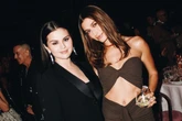 Hailey Bieber quebra silêncio sobre suposta rixa com Selena Gomez