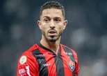 Vitória rebate boatos e nega dívida de R$ 10 milhões com atleta. Leia