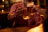 Estudo: amantes de cerveja se dividem entre sabores fortes ou suaves