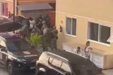 Grupo passava noite comendo e bebendo enquanto fazia reféns no litoral