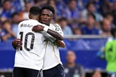 Vídeo: Vini Jr. e Mbappé são vítimas de racismo em jogo do Real Madrid