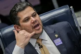 Centrão quer convencer Alcolumbre a votar anistia para derrotá-la