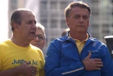 Na Paulista, Bolsonaro usa slogan de Trump: “Make Brazil great again”
