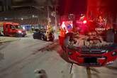 Carro capota após bater em outro veículo e interdita via em Águas Claras