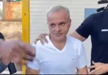 Vídeo: médico suspeito de matar paciente manda beijo ao deixar DP